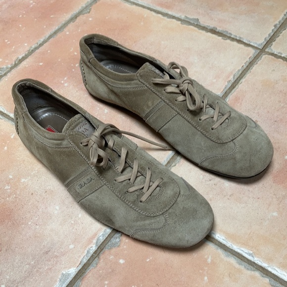 Prada suede shoes in taupe - very good condition - Picture 3 of 11